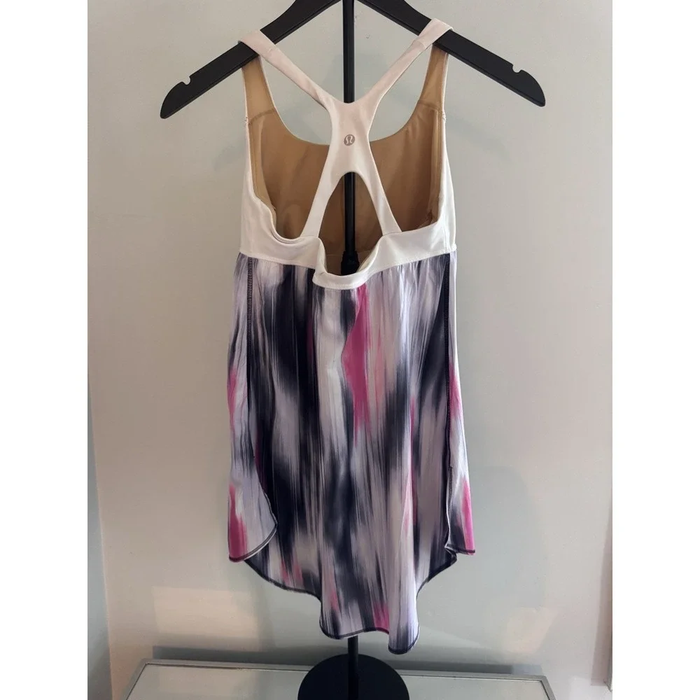 Lululemon Scoop Neck Racerback Tank Top Built In Bra Abstract Print Women's 6